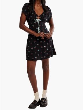 Free People Black Floral Tie-Front V-Neck Dress